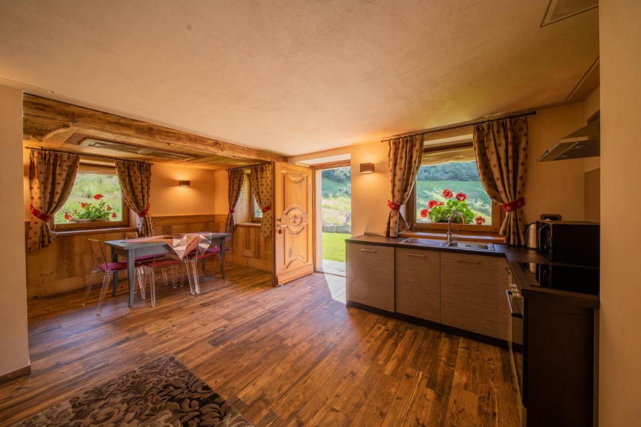 Casa Vacanze Petit Haury - Alloggi Ad Uso Turistico Vda Arvier N 0039 E N 0040 - Luaran gambar
